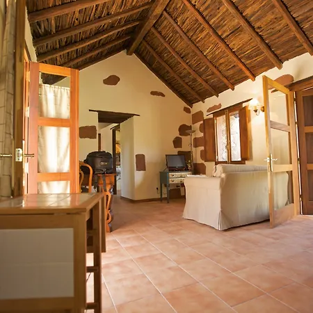 La Fuente De La Flora Country house *